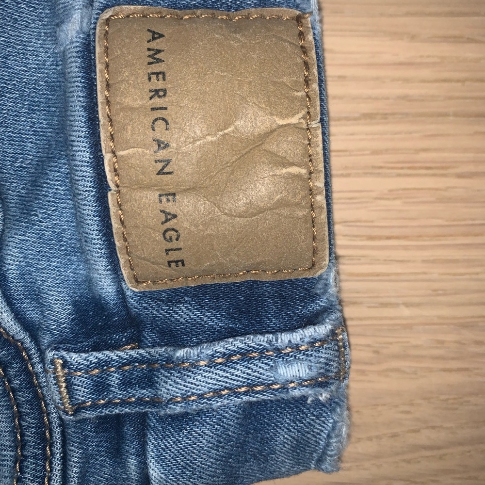 American Eagle Ripped Jeans - Picture 6 of 9